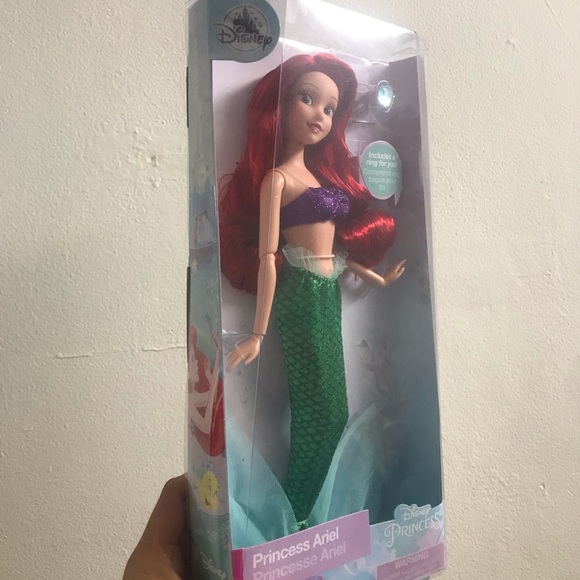 Ariel doll
New in box
Unopened - Picture 2 of 3